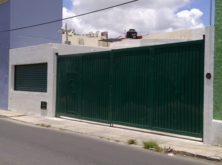 12 - RENTA DE BODEGA ó NAVE INDUSTRIAL EN LA CALLE 64 ENTRE 73 Y 75 EN MÉRIDA